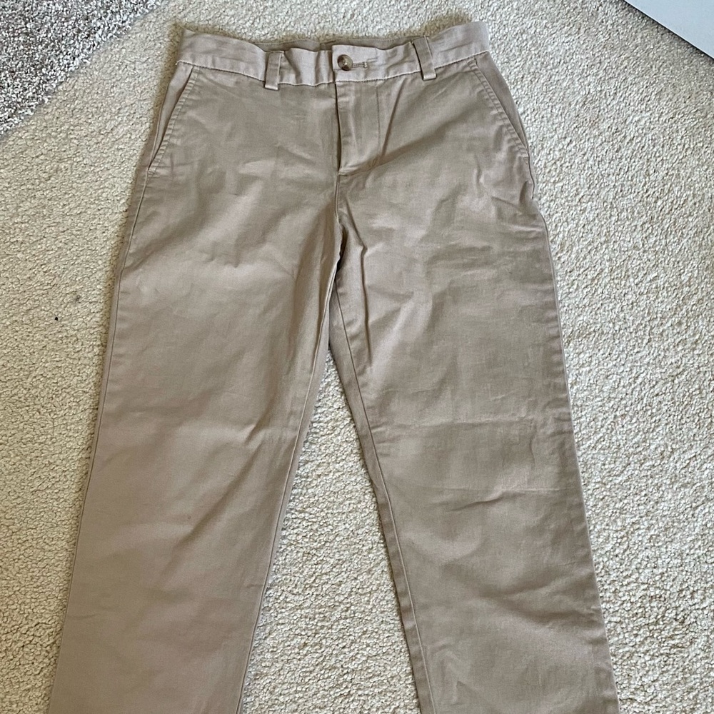 Boys Vineyard Vines tan pants. EUC